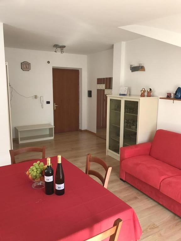 Casa Filippo Large 3 Room Apartment, Close To The Beach, Free Wifi Internet ريفا ديل غاردا المظهر الخارجي الصورة